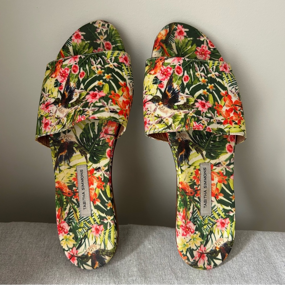 Tabitha Simmons resort wear ivy tropical print grosgrain floral slide sandals